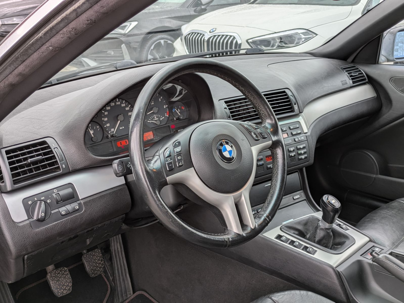 Fahrzeugabbildung BMW 325 Ci MEMORY*TEMP*PDC*LEDER*XENON*KLIMA*18"