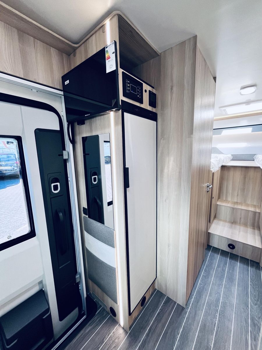 Fahrzeugabbildung NobelART A 7000 Ford