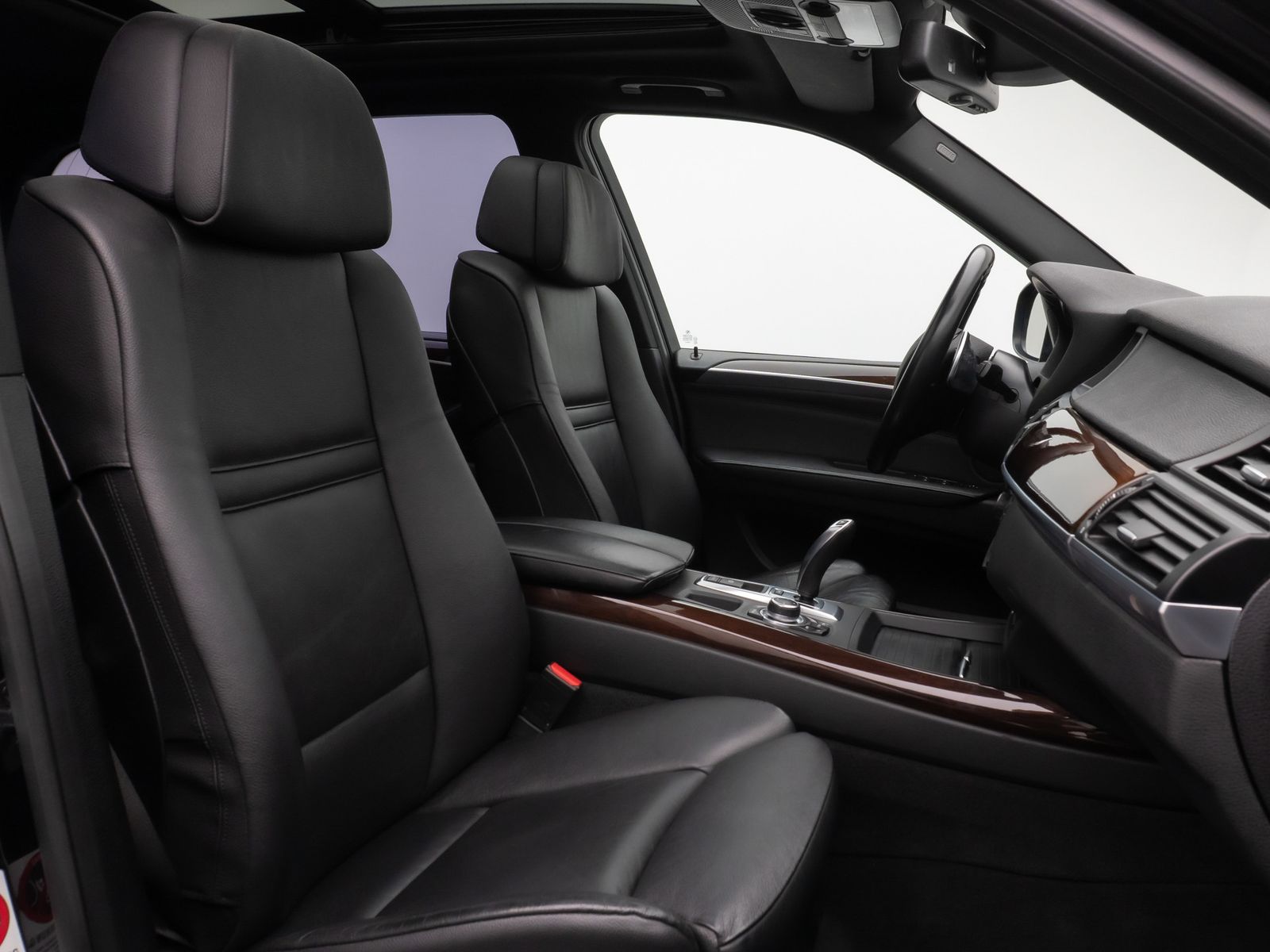 Fahrzeugabbildung BMW X5 xD40d Sport Panorama Kamera HUD HiFi SoftCL
