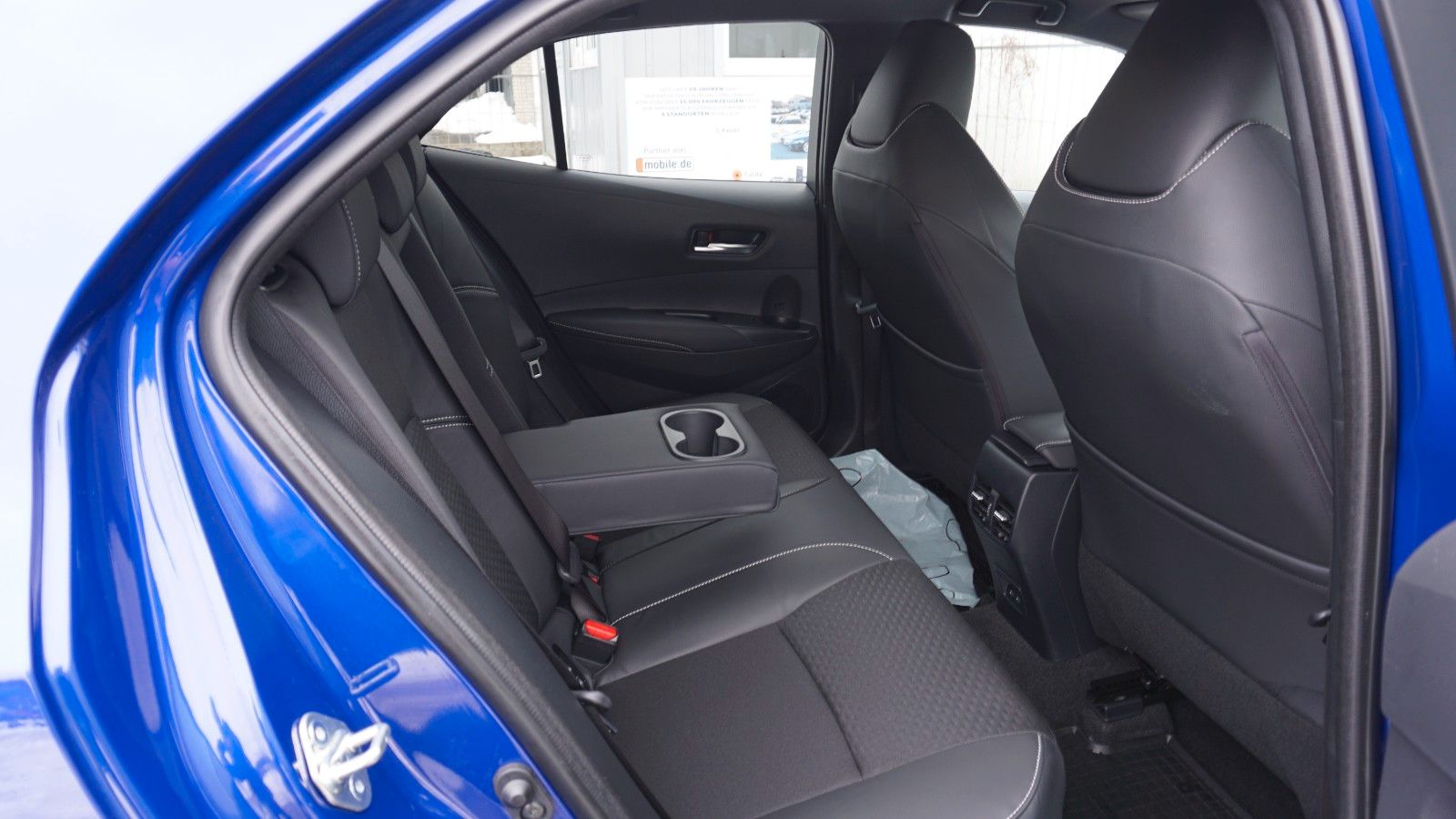 Fahrzeugabbildung Toyota Corolla Hybrid Lounge, Navi, LED, Kamera,Head Up