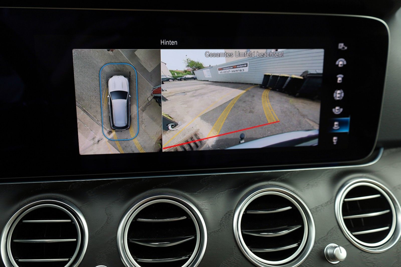 Fahrzeugabbildung Mercedes-Benz E 300de 4M T Avantgarde Leder,Navi,LED,PanoDach