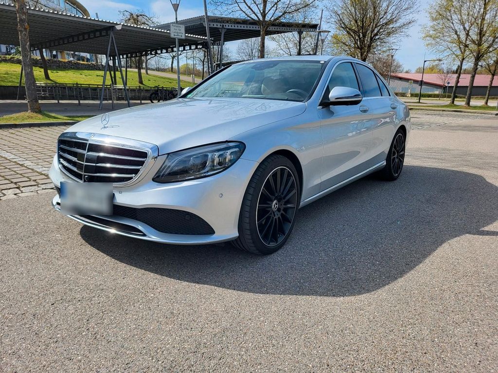 Image of Mercedes-Benz C 400