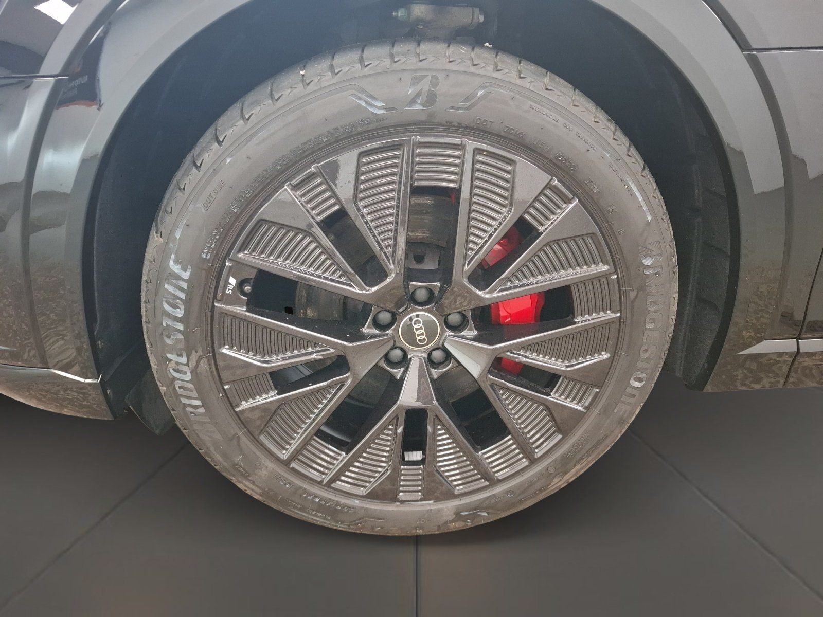 Audi Q8 e-tron - Bild 6