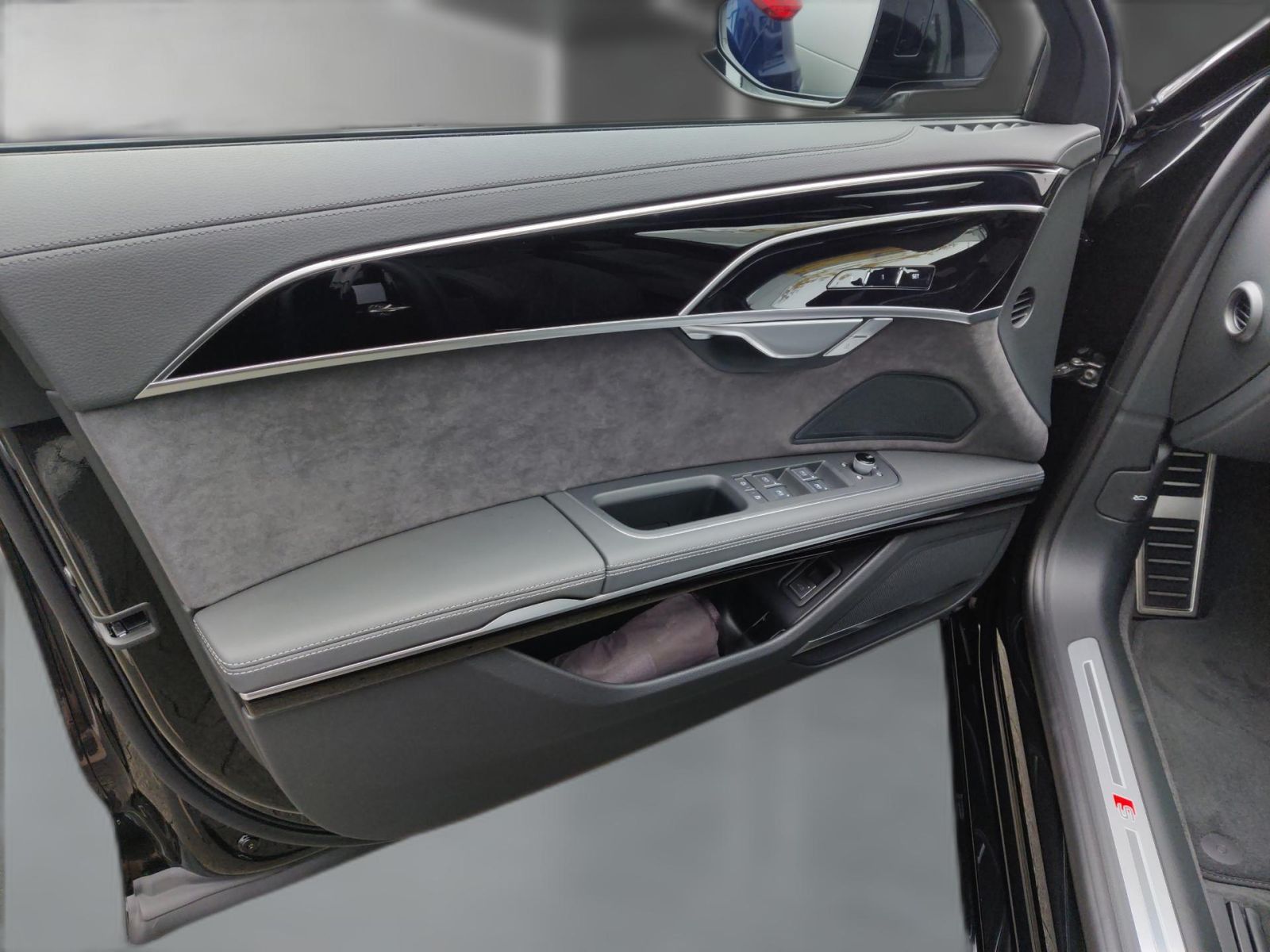 Audi A8 - Bild 17