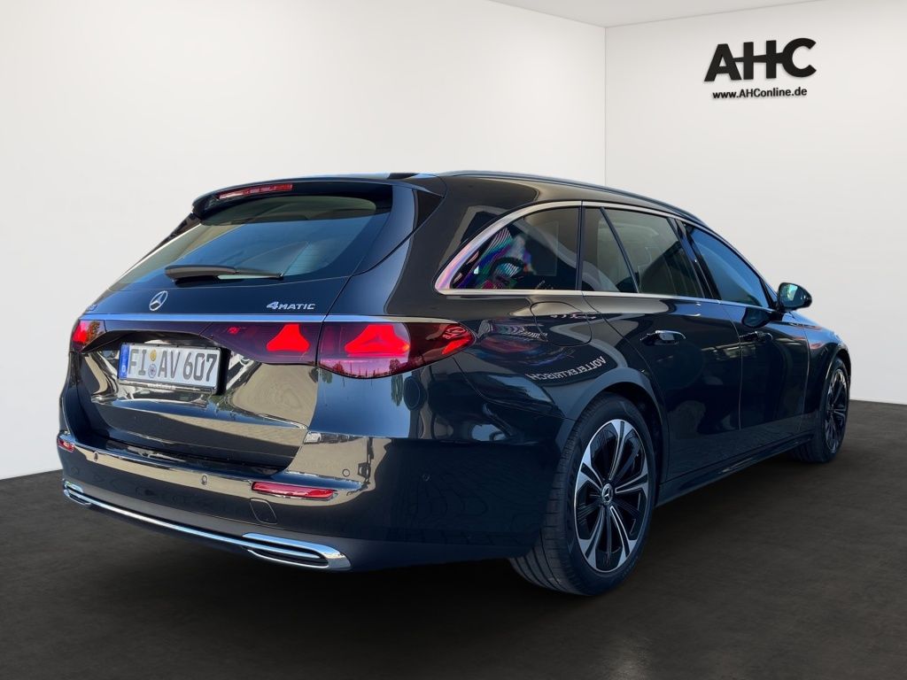 Fahrzeugabbildung Mercedes-Benz E 200 4MATIC T-Modell 360 ACC AHK AUT DynLicht