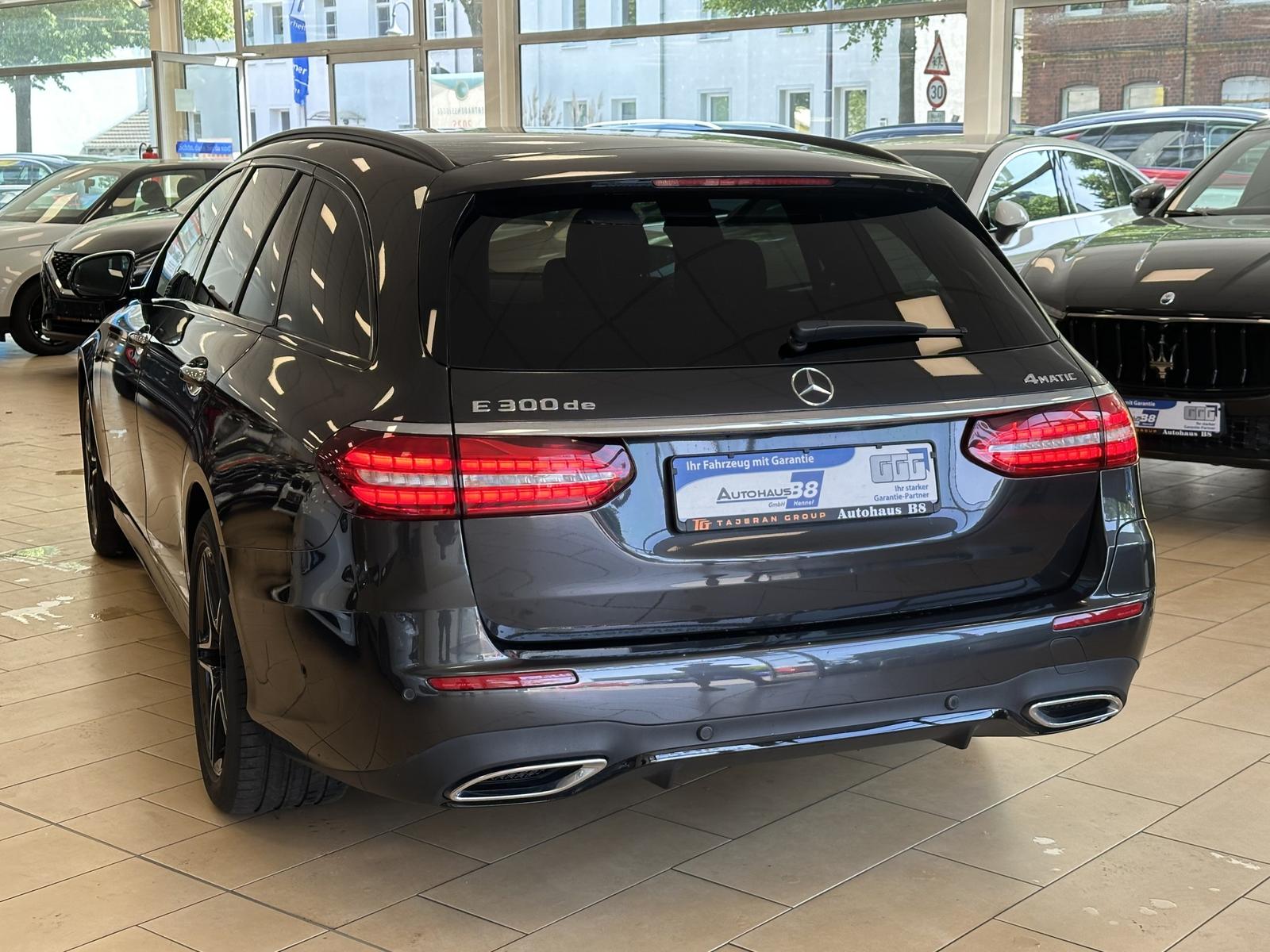 Mercedes-Benz E 300 de*4Matic*AMG+Night p.*ACC*360*Burmester