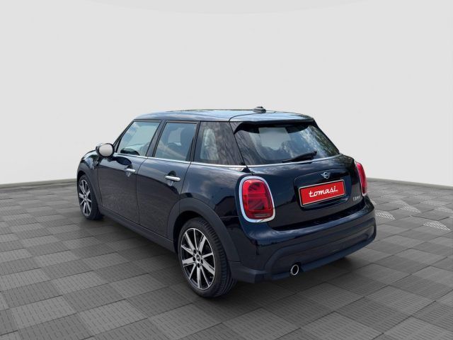MINI Mini 5 Porte 1.5 Cooper Business 5 porte imagem 3