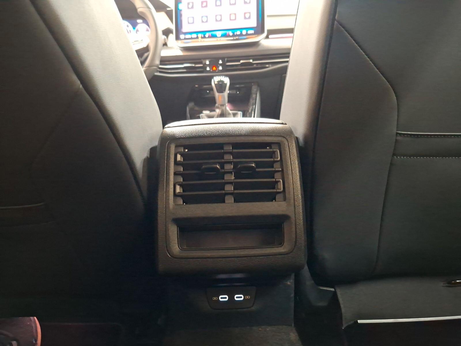 Volkswagen Golf VIII Variant 1.5 TSI R-Line ACC Rf.kamera, миниатюра 15