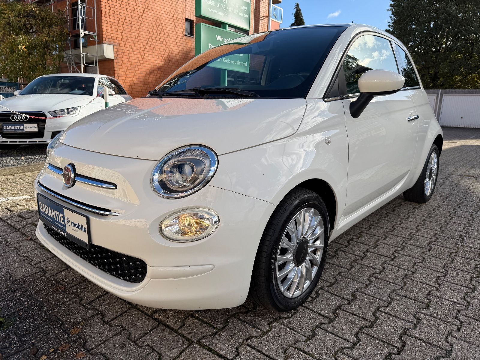 Fahrzeugabbildung Fiat 500 Lounge APPLE CAR PLAY PDC PANORAMA