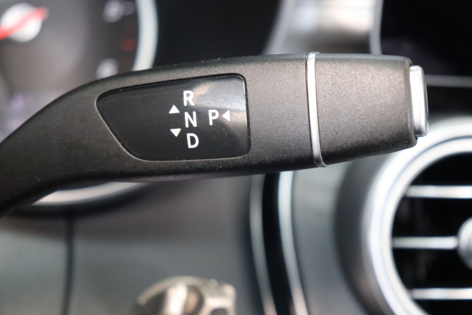 Fahrzeugabbildung Mercedes-Benz C 220 d Cabrio AMG Line