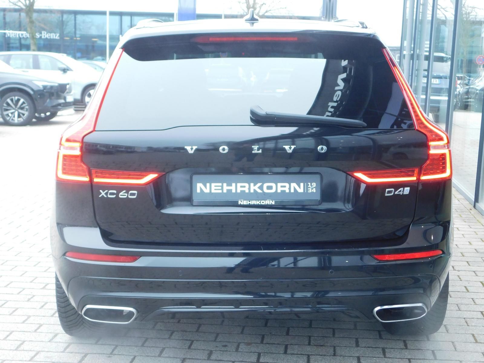 Fahrzeugabbildung Volvo XC60 D4 R-Design