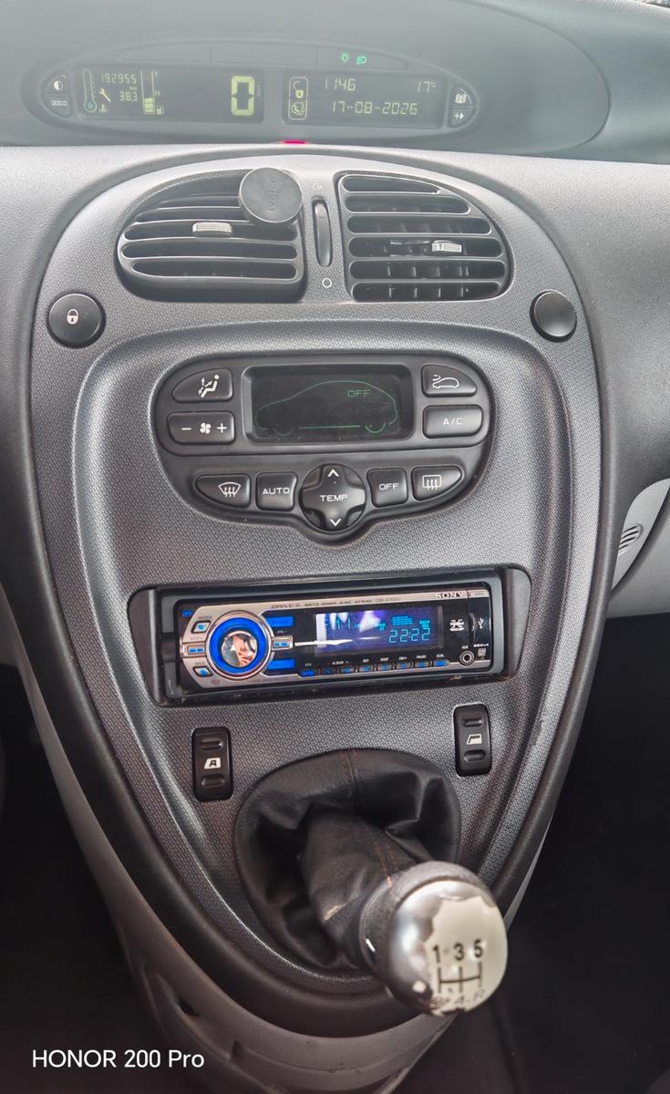 Citroën Xsara Picasso 1.6 Confort Confort