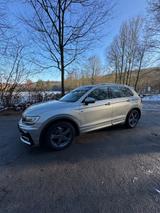 Volkswagen VW Tiguan "Join" 2.0 TDI SCR "R-Line" AHK ACC SD - VW Tiguan Gebrauchtwagen in Hagen
