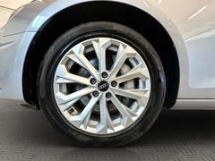 AUDI A4 50 TDI quattro Navi LED DSP Kamera 1-Hand