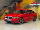 BMW 320i Sport Line Limousine Aut. LED~KAMERA~LEDER - rote BMW 3er Reihe