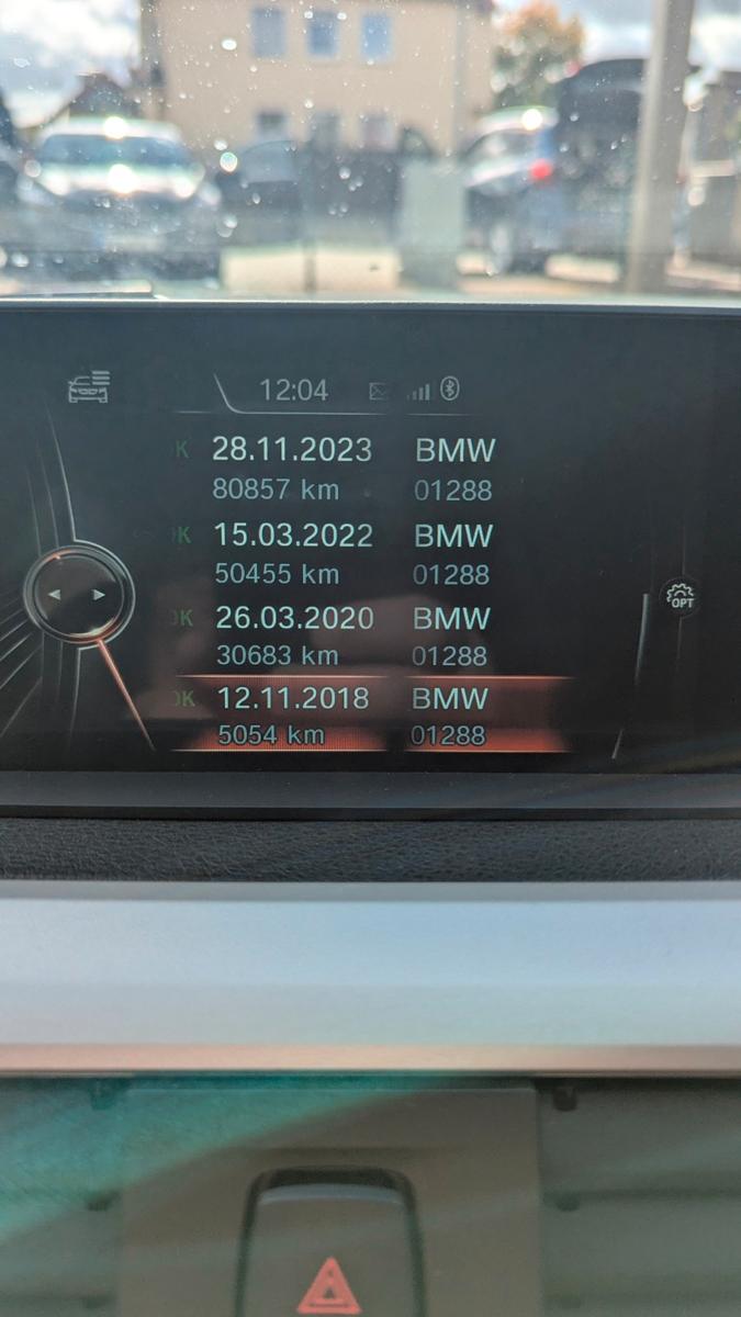 BMW 318d Touring Advantage A/T - AHK + Standheizung