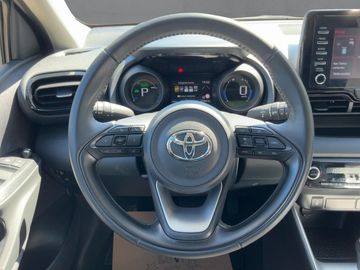 Toyota Yaris - 10