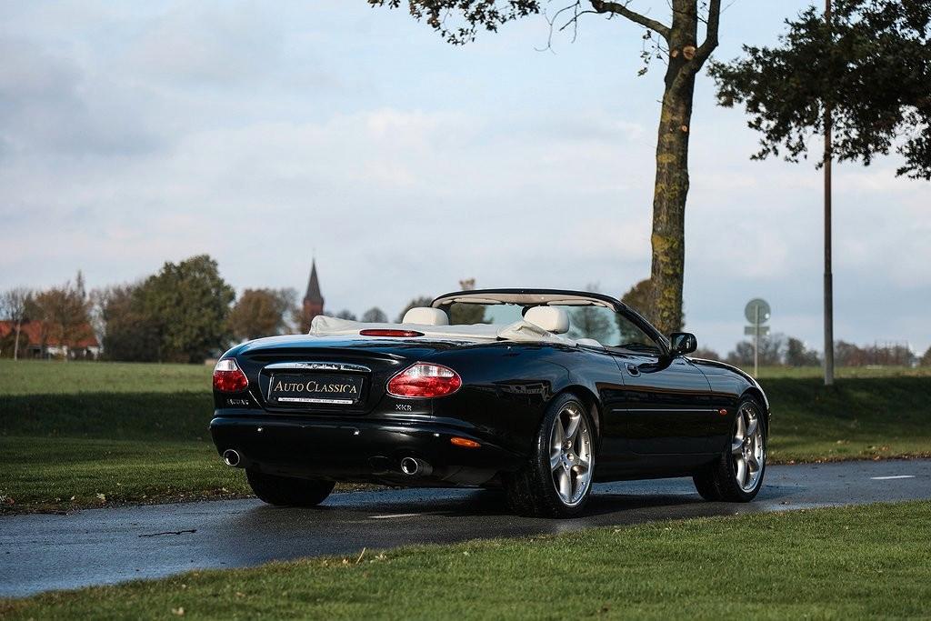 Jaguar XKR