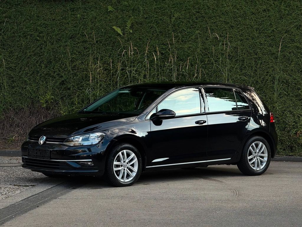 Image of Volkswagen Golf