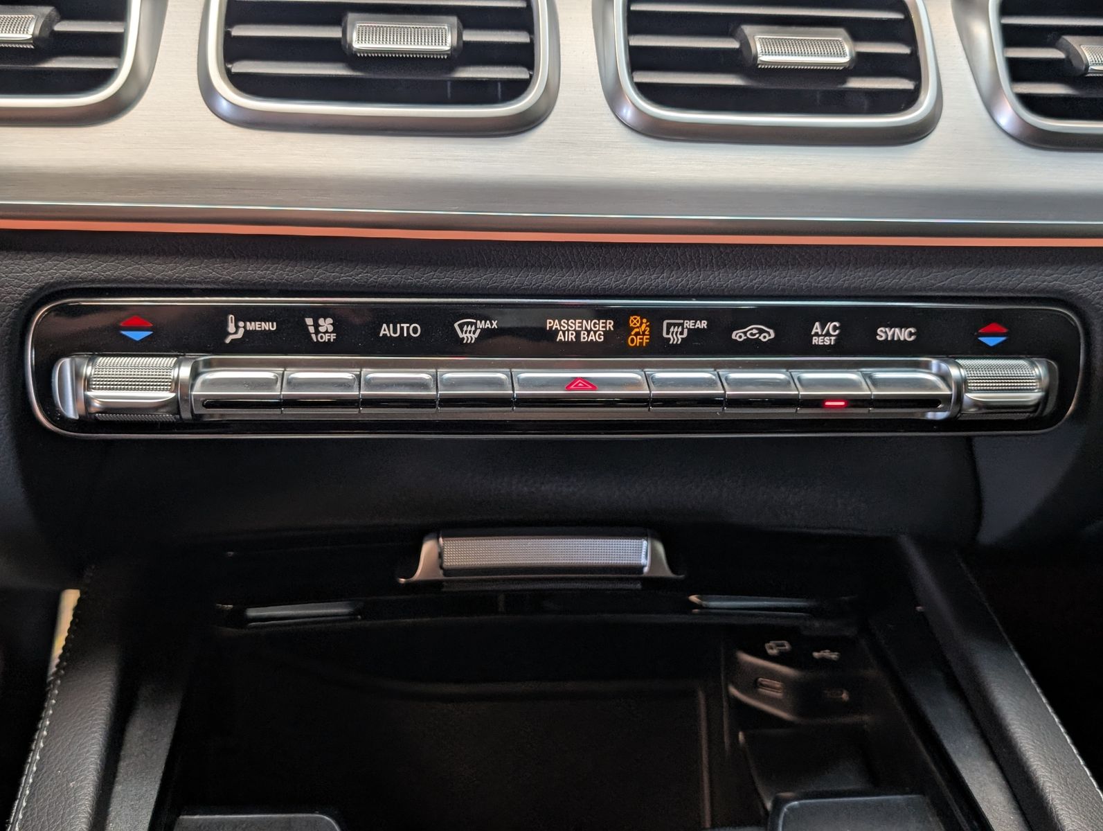 Fahrzeugabbildung Mercedes-Benz GLE 450 AMG 4M*AIRMATIC*LED*BURMESTER*CAM*NIGHT*