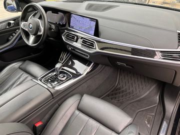 BMW X7 - 11