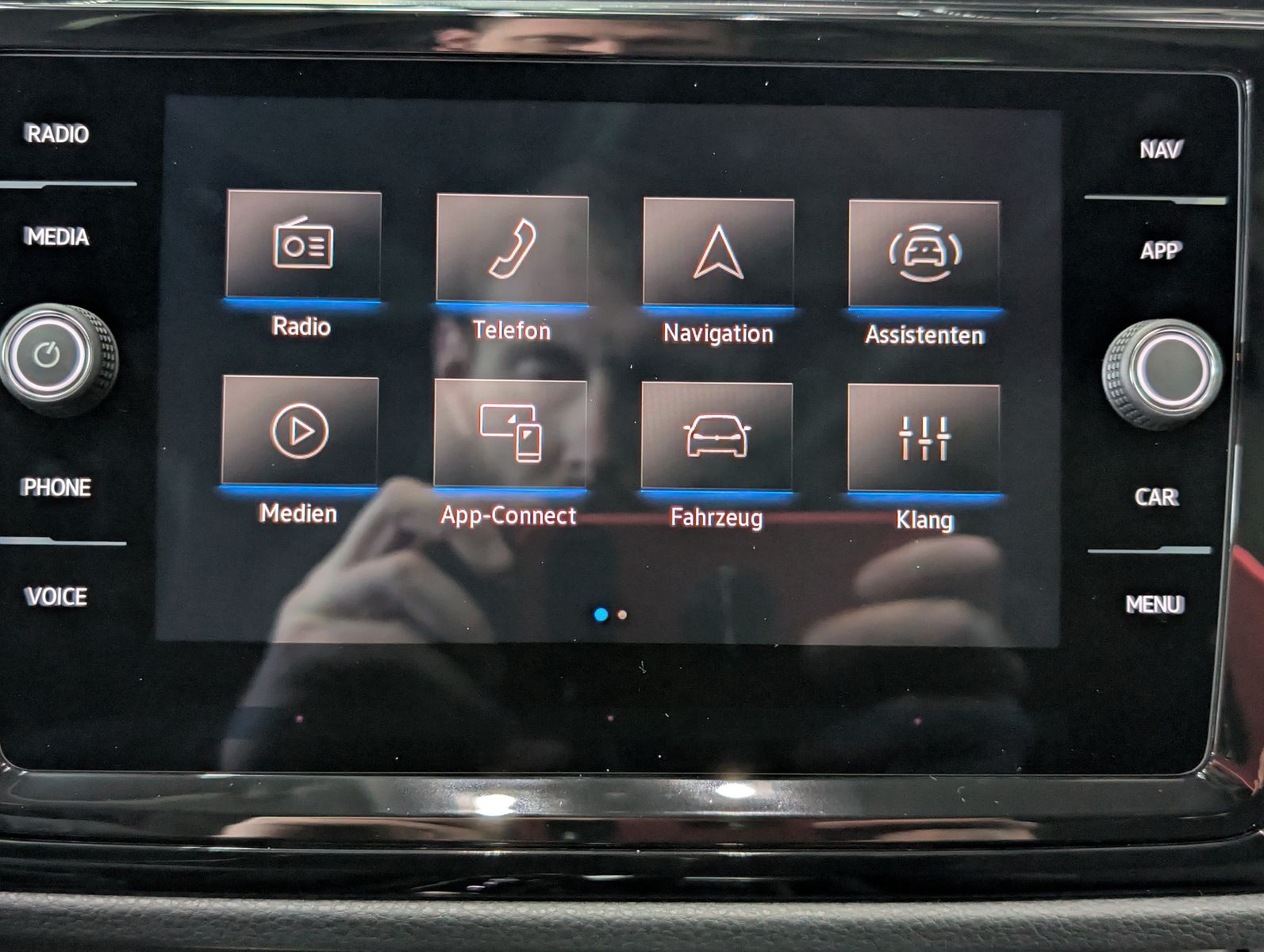 Fahrzeugabbildung Volkswagen Touran R-LINE HIGHLINE BLACK PANO AHK 7S KINDERS