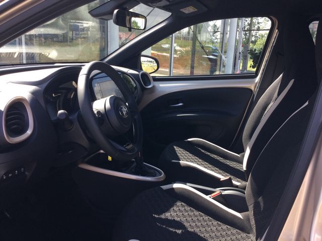Aygo X 1.0 Teamplayer
