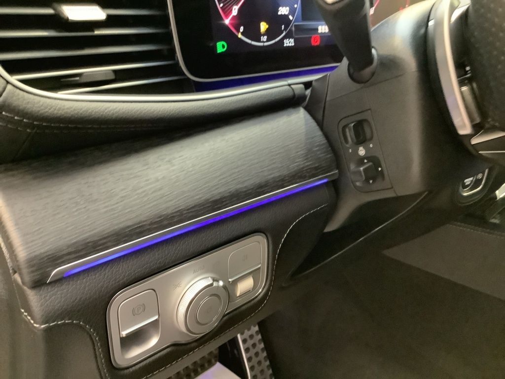 MERCEDES-BENZ GLE 2026