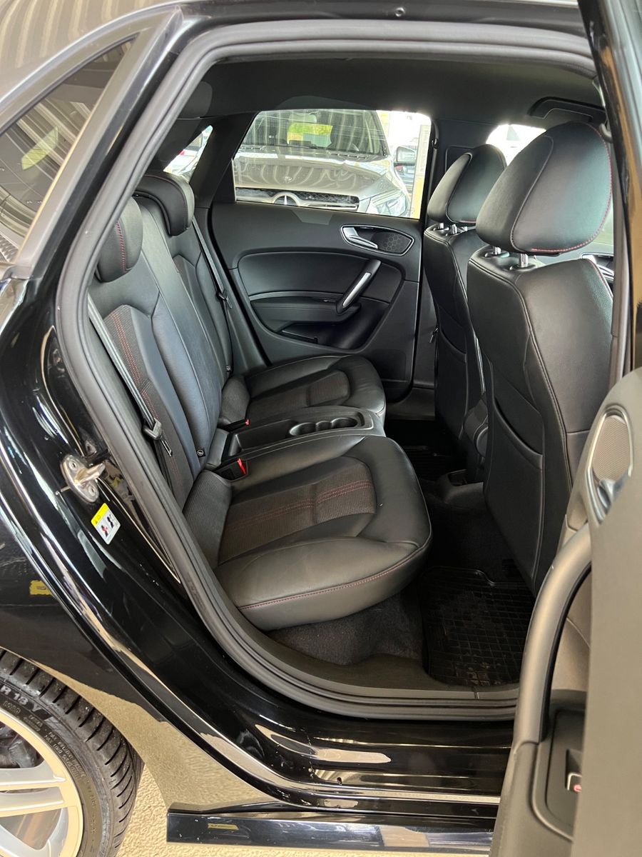 Fahrzeugabbildung Audi S1 Sportback 2.0 TFSI quattro *BI-COLOUR*