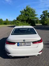 BMW 320 Sport Line  Individual Hochglanz Shadow Line - BMW 320 aus 2020