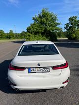 BMW 320 Sport Line  Individual Hochglanz Shadow Line - BMW 320 aus 2020
