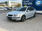 Volkswagen Bora 2.4 V5 Klima Sound-System TÜV neu - Volkswagen Bora: V5