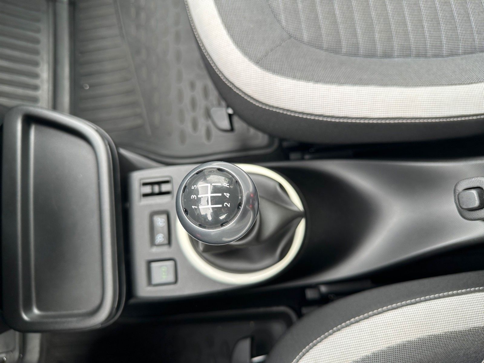 Renault Twingo Limited – Bild 15