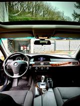 BMW E60 520d *UNFALLFREI Xenon Automatik Schiebedach - BMW: Limousine, E60