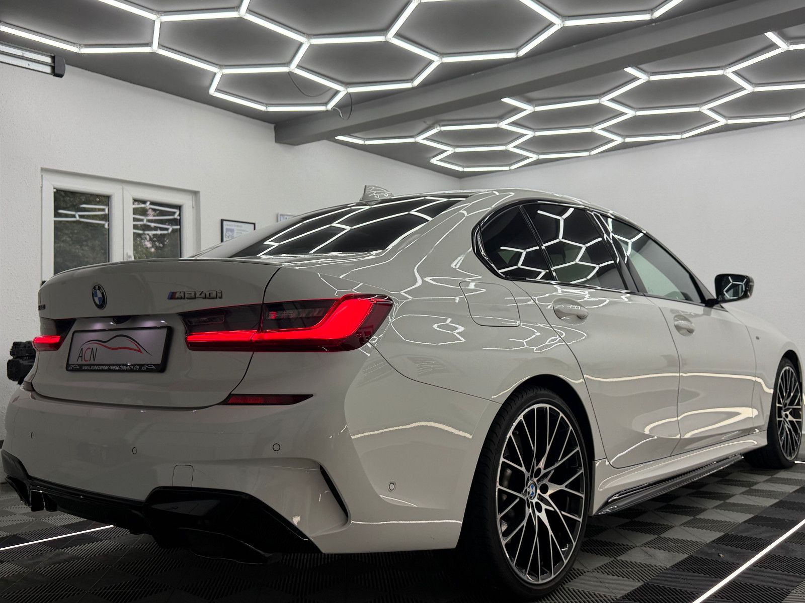 Fahrzeugabbildung BMW M340 i xDrive Lim./KAMERA/HuD/LASER/ACC/DE FZG