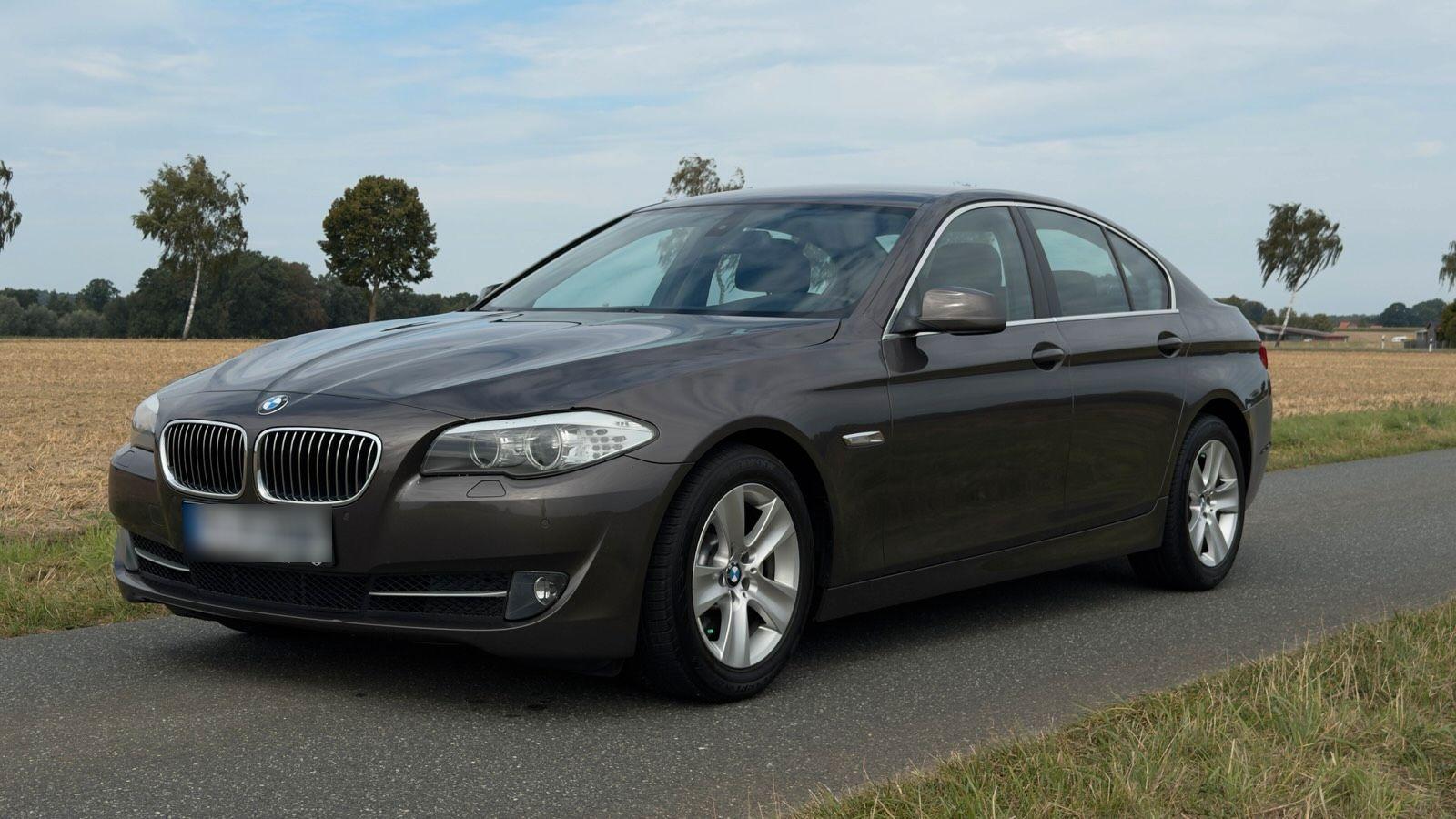 BMW 523