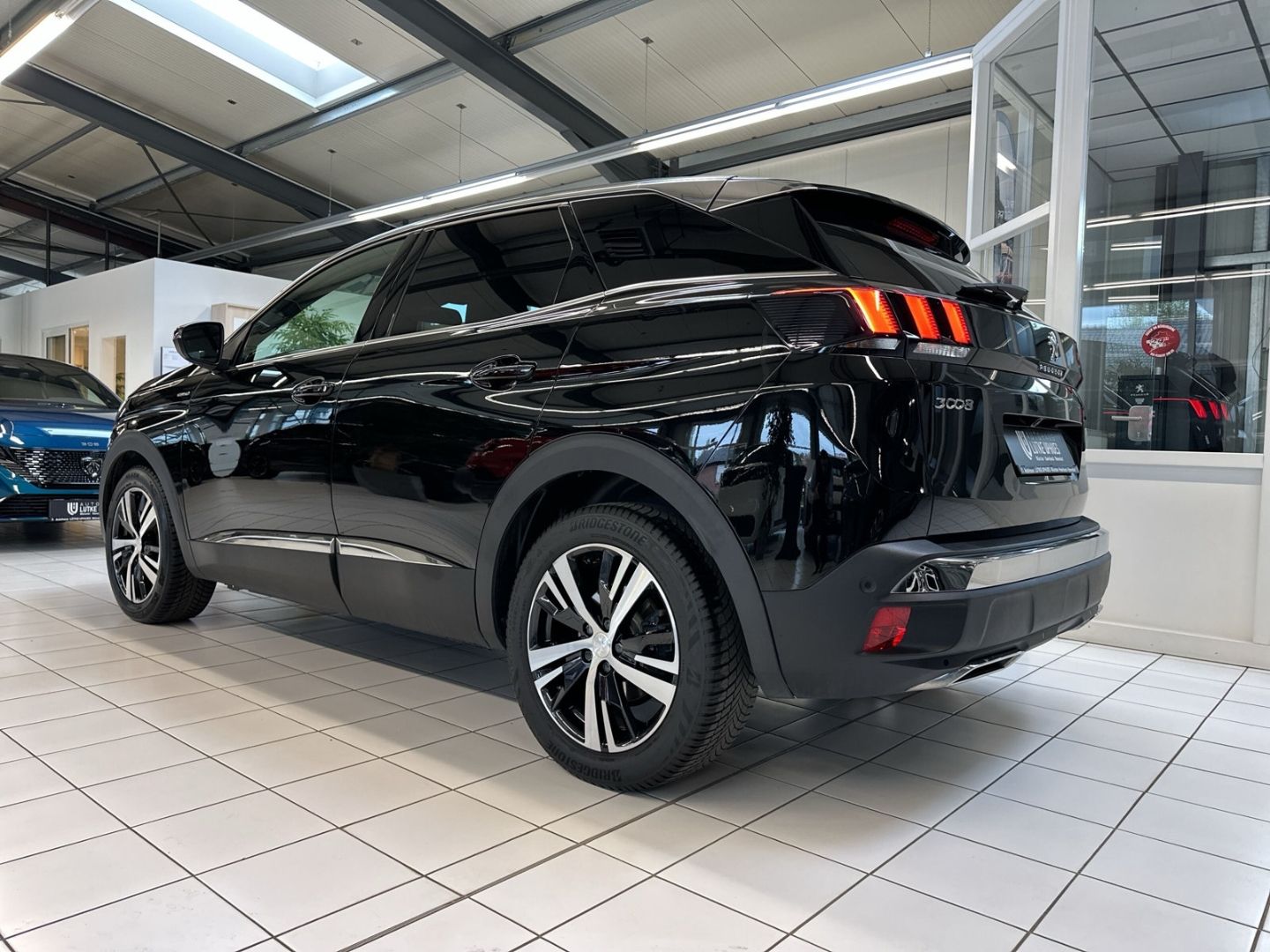 Fahrzeugabbildung Peugeot 3008 Allure 1.5 GT-Line BlueHDi 130 EAT8 Navi