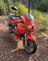 Triumph Sprint RS i955 - TRIUMPH RS SPRINT 955I