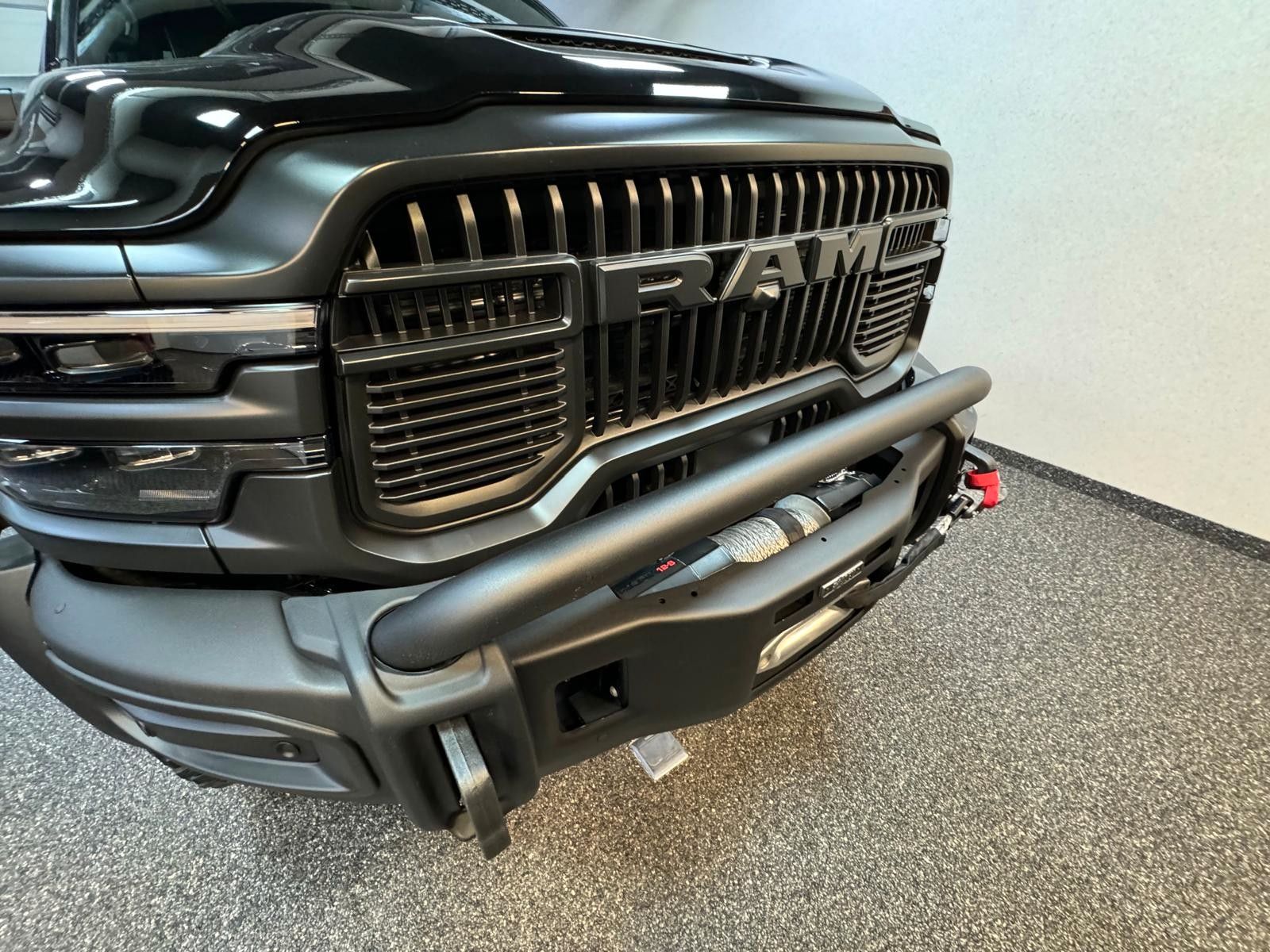 Fahrzeugabbildung Dodge 2500 AEV POWERWAGON OFF ROAD 6.4L-V8 39"-WINDE