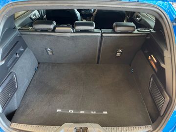 Ford Focus Lim. ST-Line 5-Türer Aut.*LED*NAVI*ACC*B&O