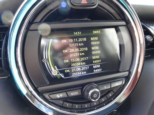 Fahrzeugabbildung MINI Cooper S/Pano/Leder/Navi/SitzH/H&K/JWC/