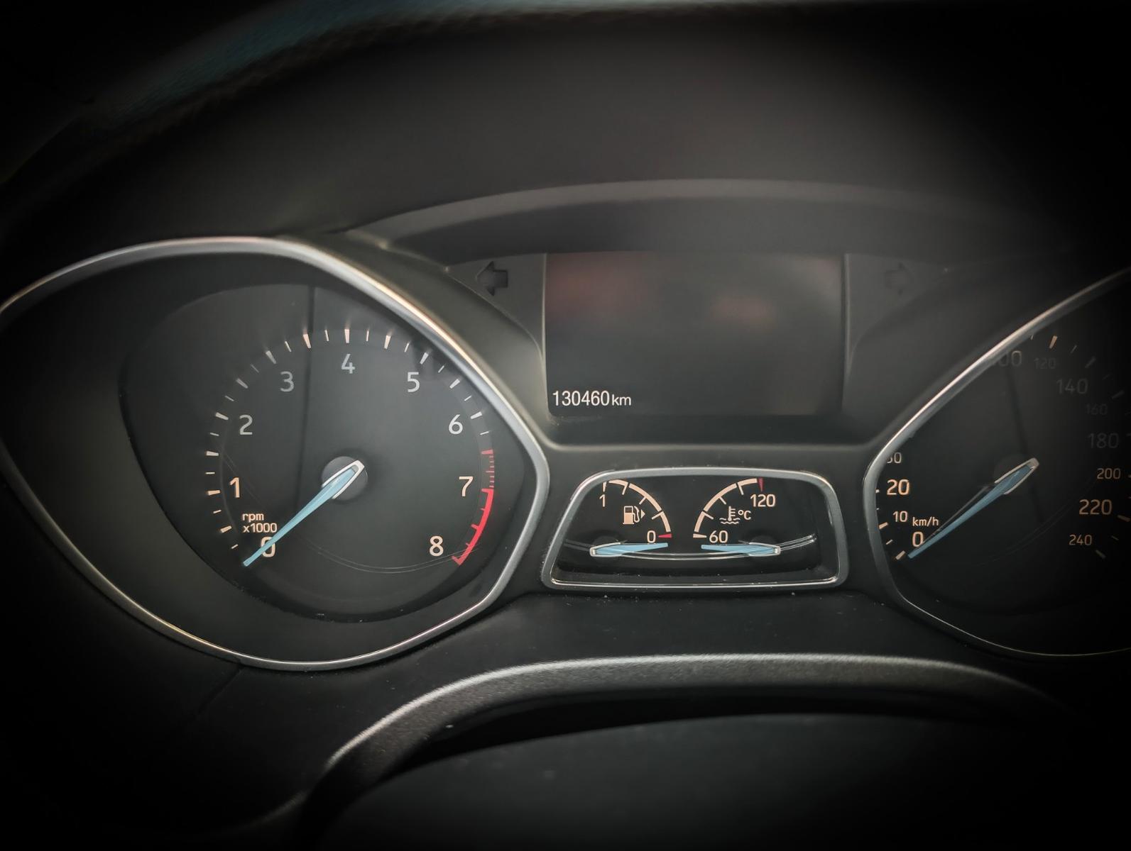 Ford Focus 2015 — photo 27