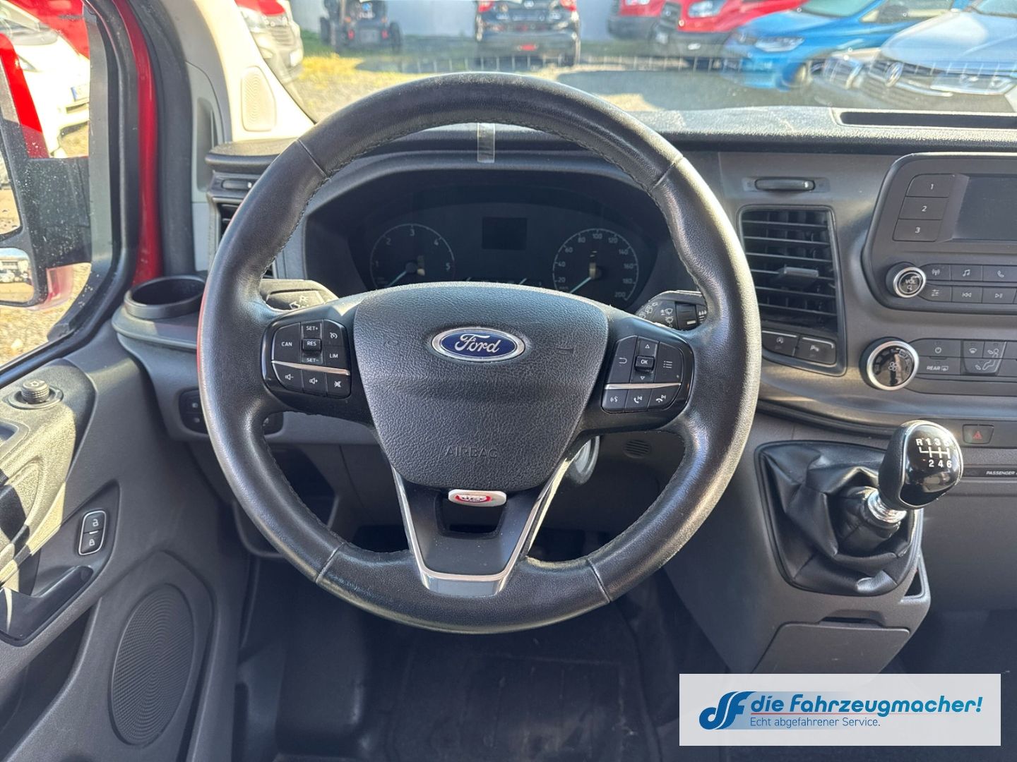 Fahrzeugabbildung Ford Transit Custom Tourneo 320 L1 Trend *EXPORT*4143