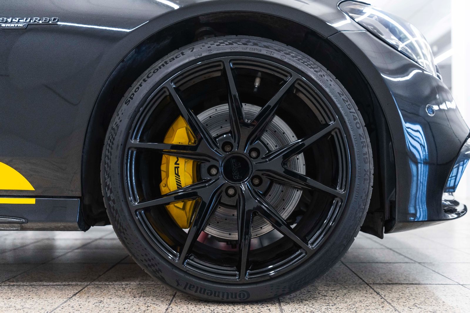 Fahrzeugabbildung Mercedes-Benz C 43 AMG C63 Optik BURMESTER CARBON KAM LED NAV