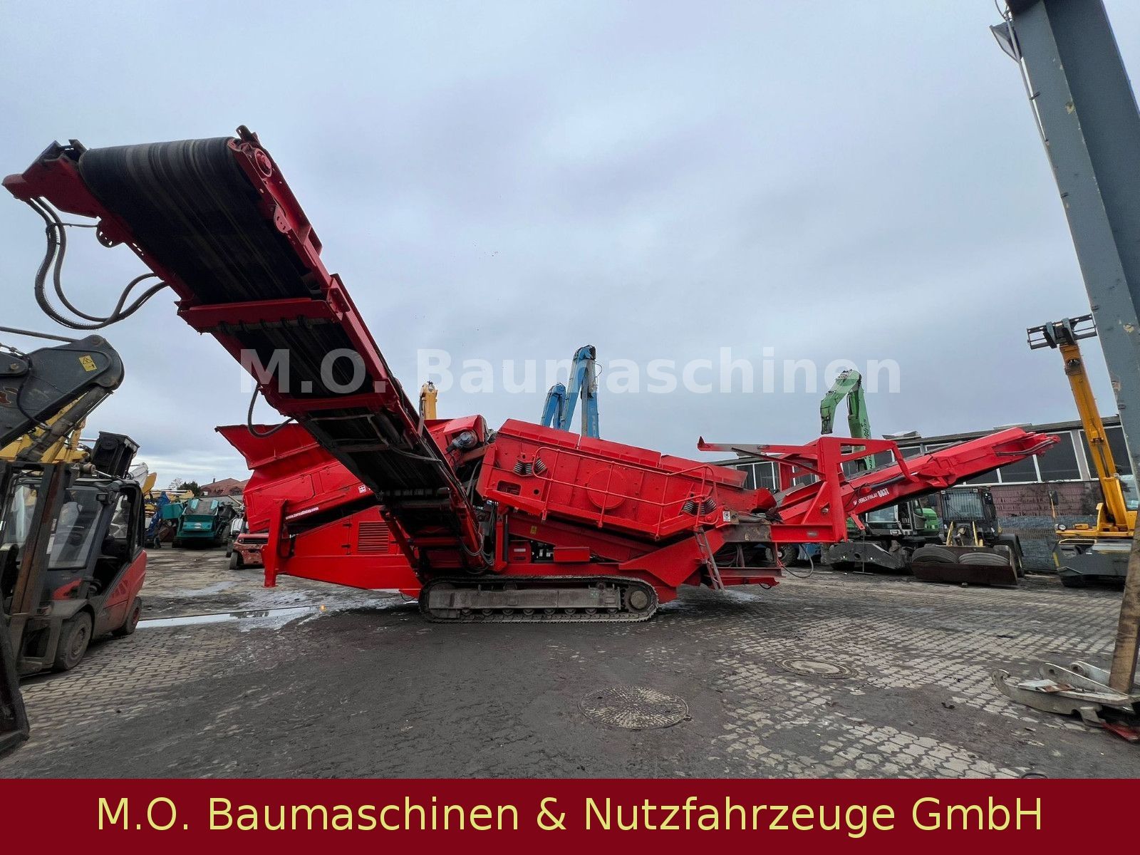 Fahrzeugabbildung Terex Finlay 883 T  /  Mobile Siebanlage /