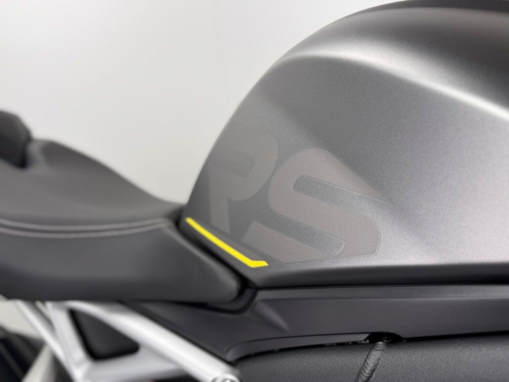 Fahrzeugabbildung Triumph SPEED TRIPLE 1200 RS *TOP-ZUSTAND *1. HAND