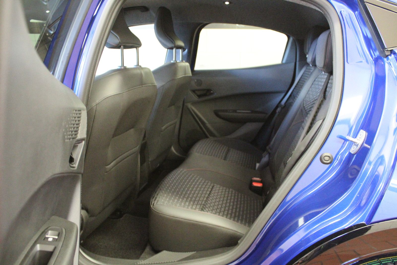 Fahrzeugabbildung Renault Clio TCe 115 Techno *Winter-Paket*Rückfahrkamera