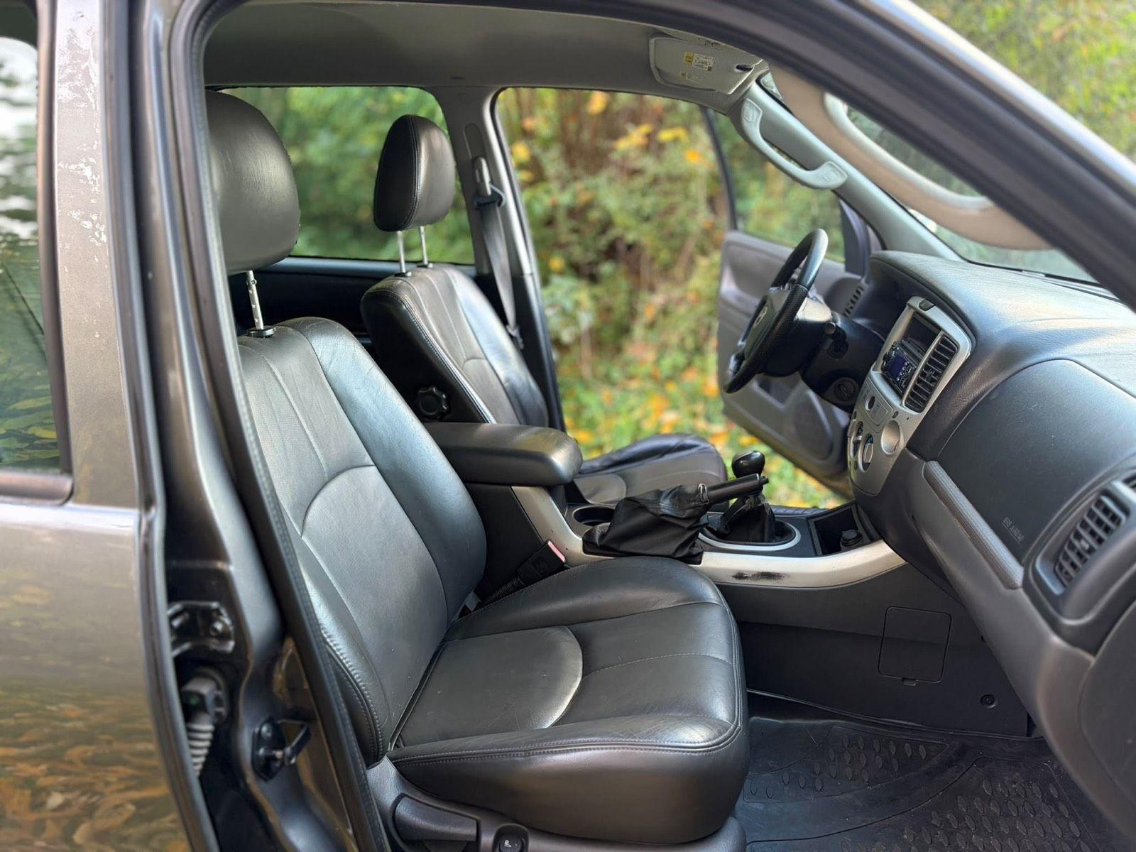 Mazda Tribute 2006 — photo 10