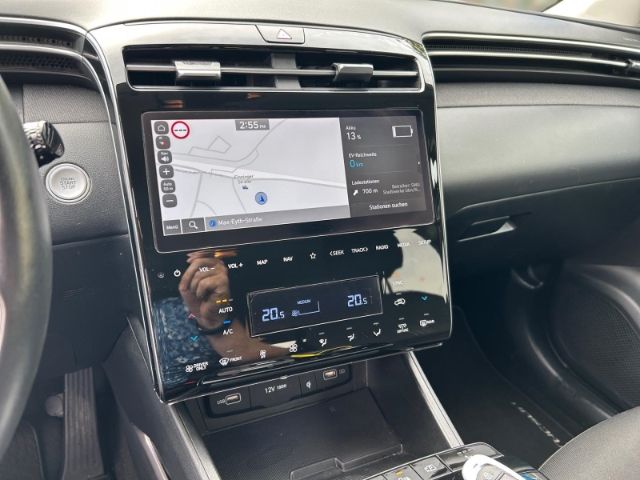Fahrzeugabbildung Hyundai Tucson Trend Plug-In Hybrid 4WD Navi+el. Heckkla