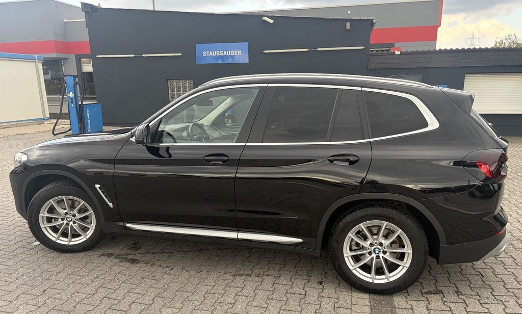 Image of BMW X3